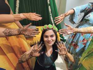 Venta caliente verde Floral Tiara Set para mujeres niñas conchas Tiara accesorios para el cabello para Haldi & Mehendi cumpleaños y eventos al por mayor - Product Image 5