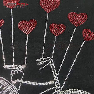 Sweat-shirt d'hiver pour homme avec strass scintillants, tissu polaire respirant, design élégant et toucher confortable - Product Image 4