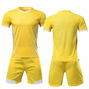 Personnalisé 100% Polyester Enfants Football Uniformes Jeunesse Football Jersey Ensembles Court Respirant Formation Sportswear pour Garçons Filles Équipe - Product Image 1