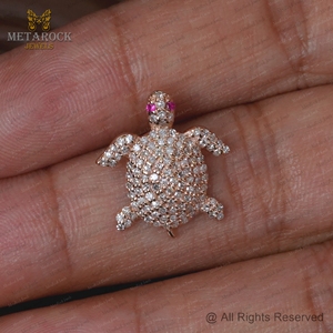 จี้รูปเต่าสีโรสโกลด์14K ทำด้วยมือจี้เพชรทำด้วยมือเครื่องประดับดีไซน์ใหม่จี้เต่าใส่ได้ทั้งชายและหญิงเครื่องประดับทับทิม - Product Image 2