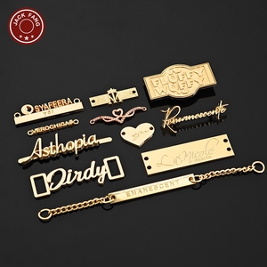 Étiquette métallique dorée personnalisée pour sacs, hijabs, abayas, foulards, chaussures, vêtements – Logo de marque sur mesure - Product Image 1