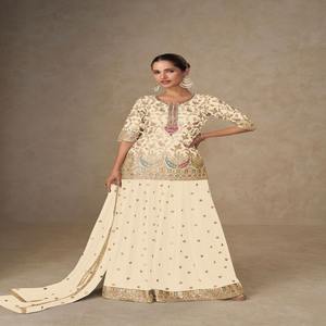 Chinon occasionnel avec broderie Salwar Suit Fabricant et fournisseur de l'Inde au taux le plus bas - Product Image 1