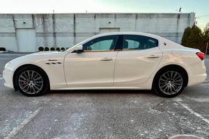 2022 Maserati Ghibli Modena Q4, V6 biturbo derivado de Ferrari, tracción total - Product Image 2
