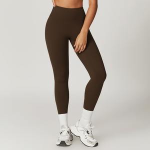 Mallas de entrenamiento sin costuras con mallas de Yoga de cintura alta para mujer, pantalones de fitness para gimnasio no transparentes - Product Image 1