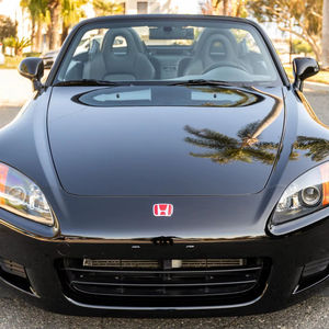 H-onda S2000 de 2003, occasion, environ 33 500 miles, boîte manuelle 6 vitesses, autocollants VIN de carrosserie assortis 10/10 - Product Image 1