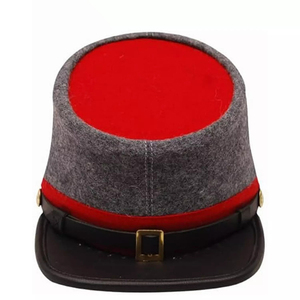 Chapeau Kepi sophistiqué en cuir Nappa pour femme Lignes épurées Forte Personnalité Luxe italien pour les chapeaux formels au look urbain total - Product Image 1