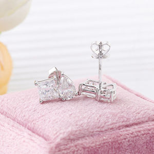 1.00 Ct Designer Diamant Boucles D'oreilles Princesse Poire Irrégulière Moissanite Goujons 14K Or Blanc Élégant Bijoux En Argent pour Cadeaux - Product Image 3
