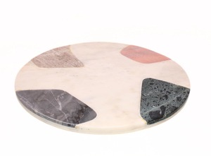 Vente en gros de planche design ronde rose marbré de l'Inde planche de cuisine en bois polyvalente pour couper le fromage, servir ou présenter - Product Image 3