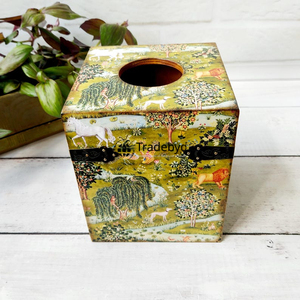 Boîte à mouchoirs et support en bois carré artisanal Tradebyd, imprimé émaillé, écologique, pour la décoration de la maison - Product Image 4