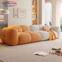 Ensemble de salon moderne de style crème, compressible et facile à transporter, avec un canapé simple, doux et modulaire