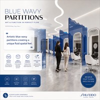 Mobili Futuristici per Salone di Bellezza con Specchio LED ad Arco in Acrilico Blu e Sedia Tulipano Bianca per Concept Beauty Salon
