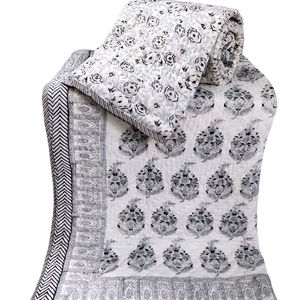 Handcrafted 100% Cotton Reversible <b>Quilt</b> Hand Block Printed Traditional Comfortable Lightweight Winter <b>Quilt</b> for <b>Queen</b> <b>Size</b> Bed - Product Image 1