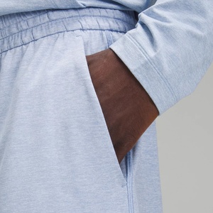 กางเกงวิ่งขาสั้นสำหรับผู้ชายกางเกงขาสั้นผ้าฝ้าย100% สำหรับออกกำลังกายชายหาดติดโลโก้ได้ตามต้องการ - Product Image 4