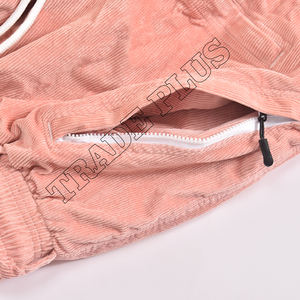 Pantalon de neige en velours côtelé rose pour femme avec poches cargo à fermeture éclair au look vintage doux Taille réglable et poignets élastiques - Product Image 4