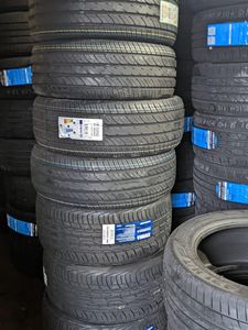 Pneus Radiaux de Voiture et de Camion en Caoutchouc Naturel Sans Chambre à Air de Haute Qualité d'Occasion 185/70R14 (Marque de Pneus d'Occasion) Garantie 60000-80000 KM - Product Image 1