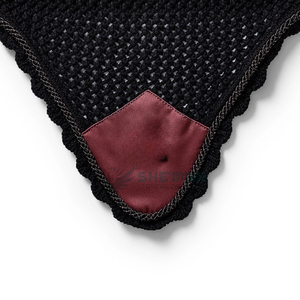 Bonnet d'oreille de cheval doux et léger voile de mouche au crochet respirant lavable fabrication pakistanaise accessoire équestre durable - Product Image 6