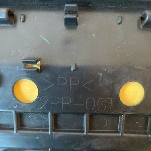 Sedile Passeggero in Plastica Originale Yamaha 2PP247500100 per Yamaha Tracer 900 2015-2017, Cuscino Schienale Funzionale per Moto - Product Image 5