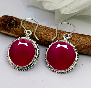 Impressionnant 925 Sterling Silver Dangle Boucle D'oreille Rouge Onyx Gemstone 8X10mm Poire Forme Lunette Réglage Prix De Gros Pour Les Femmes Bijoux - Product Image 3