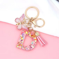 Bunga buatan tangan bergaya Diy seni Resin alfabet gantungan kunci huruf inisial gantungan kunci Resin kupu-kupu lucu untuk tas ransel