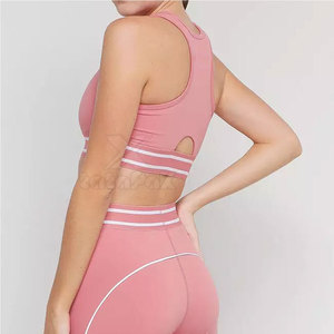 Ensemble de yoga 2 pièces pour femme, couleur unie, respirant, éco-responsable, taille élastique, logo avant, sans couture, haute qualité - Product Image 4