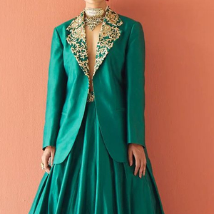 Meilleure qualité de perles de verre cristal élégant or Zari broderie sur veste avec jupe robe Lehenga Choli - Product Image 1