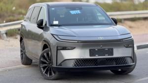 Toyota BZ3x 2025 – Voiture électrique de luxe automatique 4x4 toutes options - Product Image 6