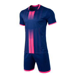 Conjunto Deportivo de Fútbol Ligero de Algodón/Poliéster, Camiseta de Manga Corta y Pantalones Cortos a Juego, Secado Rápido, Logotipo Personalizado, Unisex para Adultos - Product Image 6