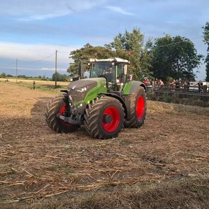 Tractor de Ruedas Fendt 1050 Vario de Segunda Mano, 4x4, 40HP, Maquinaria Agrícola, Motor, Caja de Cambios, Bomba, Rodamientos en Venta - Product Image 6