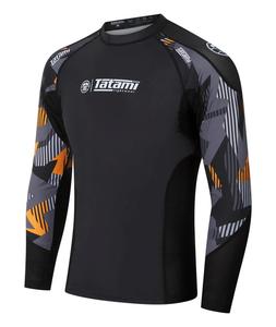 Camiseta de Manga Corta Transpirable para Hombre con Base Negra, Estampado Geométrico Minimalista Blanco en las Mangas, Protección Solar UPF50+, Personalizable - Product Image 3