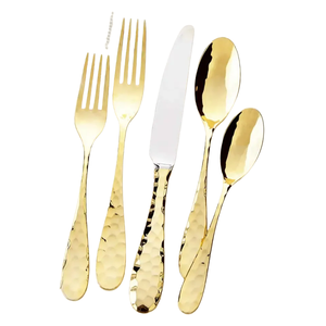 Ensemble de couverts en acier inoxydable martelé au design classique avec finition dorée pour mariages et repas au restaurant ou à la maison - Product Image 1