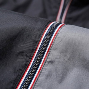 Chaqueta de Ciclismo de Montaña para Deportes al Aire Libre, Fabricada en Pakistán, con Cremallera y Capucha, Diseño Ajustable, Tejido de Poliéster - Product Image 6