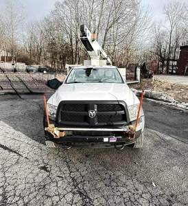 Camión grúa con plataforma elevadora Versalift de 29 pies, usado, año 2014, modelo Ram 4500 - Product Image 5