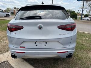 Gran Oferta, Excelente Estado: Alfa Romeo Stelvio T 2021 con Tracción en las Cuatro Ruedas, Listo para Enviar - Product Image 5