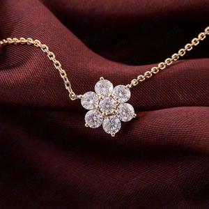 Collier pendentif diamant délicat minimal forme florale coupe ronde goujon Moissanite cadeau d'anniversaire pour les femmes - Product Image 4
