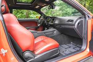 Challenger SRT Demon 170 2023 ~5 800 milles, moteur Hemi V8 suralimenté de 1 025 ch, peu modifié - Product Image 6