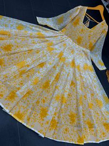 Estilo indio Ropa étnica Lanzamiento Nuevo diseñador Faux Georgette Impresión digital Top Mangas completas con lienzo Pata Cinturón Top - Product Image 6