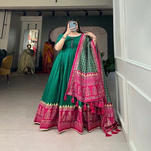 El último vestido de Anarkali DE TRABAJO estampado de seda Tussar de diseñador por FabZone - Product Image 2