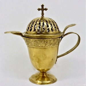 AltarMist Encensoir en métal orné de fumée divine Brûleur d'encens d'église traditionnel avec chaîne en laiton poli vintage - Product Image 4