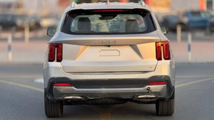 Kia Sorento 2025, Opciones Medianas, 4x4, Tracción en las Cuatro Ruedas, Motor de Gasolina de 2.5L y 4 Cilindros, SUV/Crossover Automático - Product Image 5