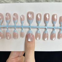 A052 2026 Nouveaux Ongles Press-On Français Haute Qualité 30 pièces Gel Spray Pré-fabriqués Amande Vente en Gros