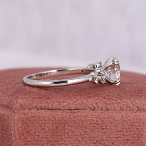 Anillo certificado IGI de diamante cultivado en laboratorio de corte chapado en oro sólido de 14KT para mujer, propuesta de diseño Floral a la moda, estilo romántico de lujo - Product Image 5