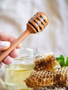 Varita de madera tradicional para miel, palo de llovizna seguro para alimentos para uso diario, palo de madera orgánico - Product Image 2