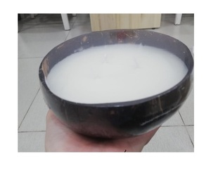 100% Vela de coco natural Vela perfumada en cáscara de coco-Vela de tazón de coco ecológica de Vietnam - Product Image 1