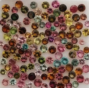 Turmalina Natural Multicolor de Corte 5x5mm, Gemas Sueltas Facetadas, Tratamiento Premium de Encerado/Aceitado, Certificadas por Terceros - Product Image 1