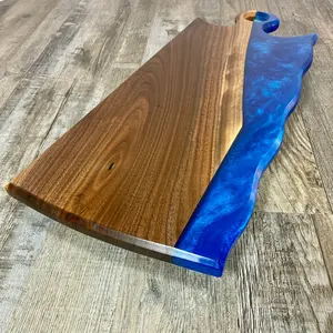 Planche à découper en bois d'acacia de grande taille, artisanale, en gros, pour couper le fromage, avec des accents en bois pour la décoration de la cuisine - Product Image 4