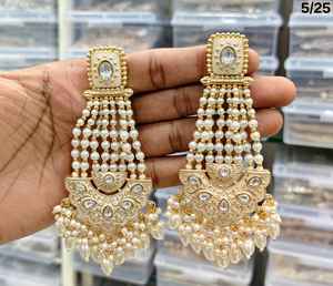 Juego de Joyería de Alta Calidad para Bodas, Estilo Kundan con Incrustaciones de Perlas, Pendientes Largos y Elegantes para Mujeres y Niñas - Product Image 4