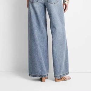 Vaqueros de Pierna Ancha de Lavado Claro, Cintura Alta, Rotos, Estilo Casual Urbano, Impermeables, Cortavientos, Tejido Sólido - Product Image 3