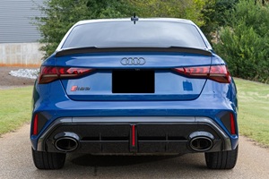 Audi RS3 2025, faible kilométrage, boîte automatique, direction souple, essence/électrique, état neuf - Product Image 4