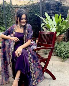 Lehnga choli ชุดเจ้าสาวสำหรับงานแต่งงานปาร์ตี้ชุดเจ้าสาวดีไซน์2023อินเดียซื้อจากผู้ผลิตอินเดีย - Product Image 3