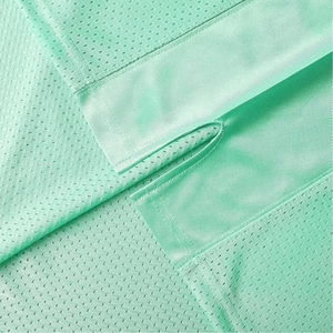 Maillot de sport respirant en maille de haute qualité à manches courtes avec logo frontal pour équipes de basketball et de football, unisexe, vente en gros - Product Image 6